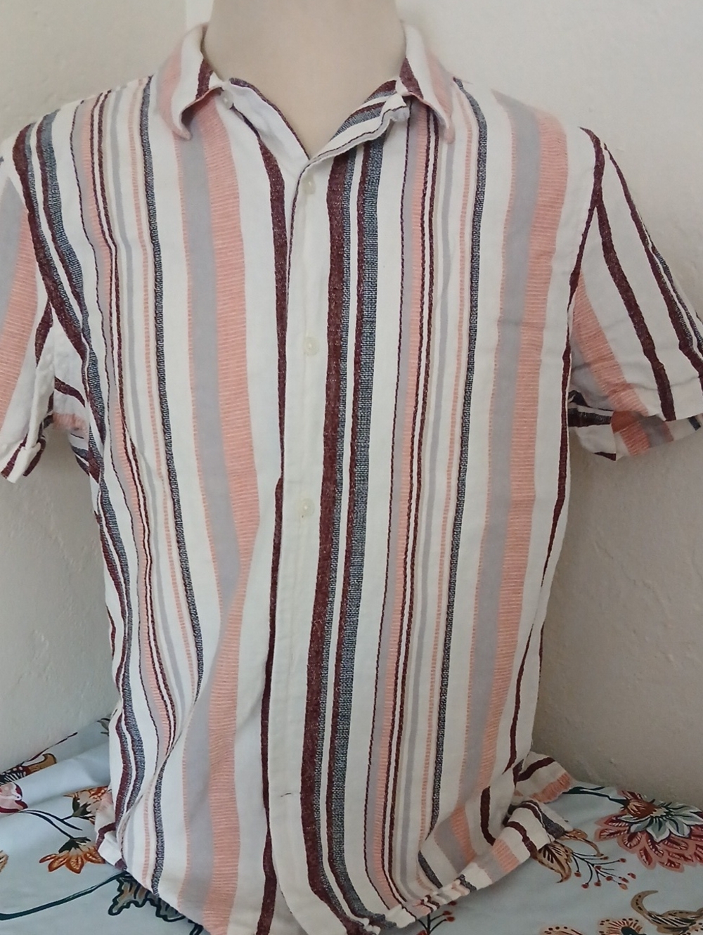 Express Men's Short Sleeve Button-Up Shirt in Peach, White & Burgundy Stripes
